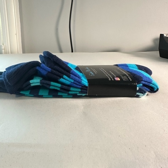 NWT Easton Marlowe Set of 2 Fine Cotton Striped Socks - Picture 3 of 5